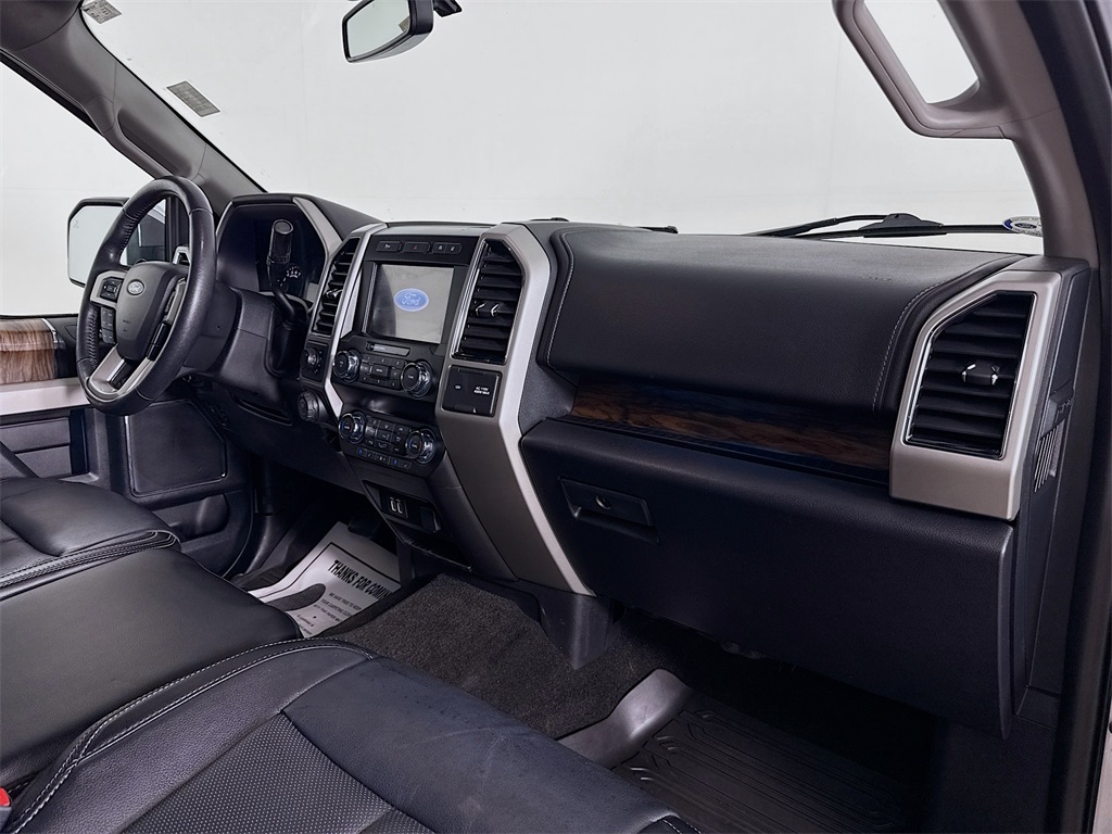 2020 Ford F-150 Lariat photo 26