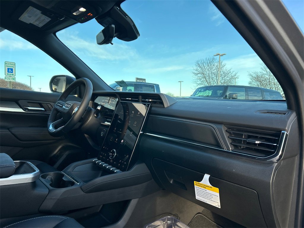 2026 GMC TERRAIN - Image 35