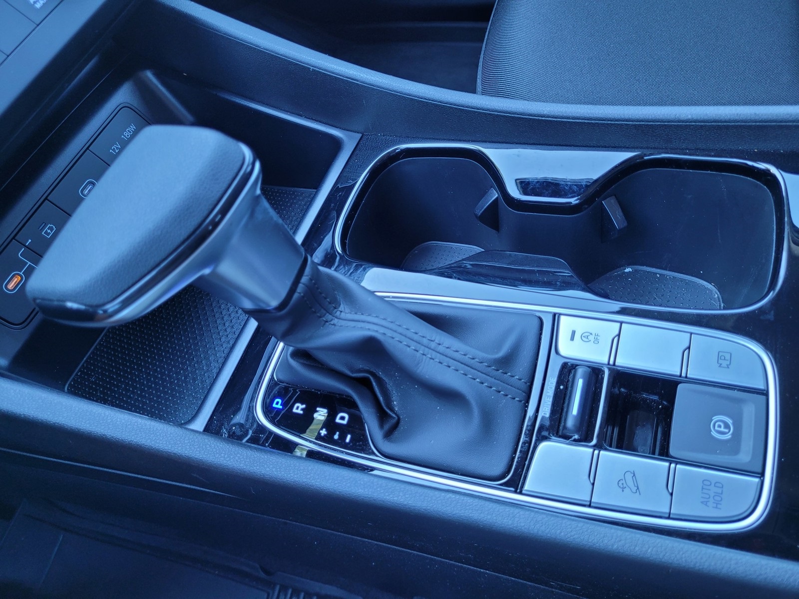 2025 Hyundai Tucson SE photo 17