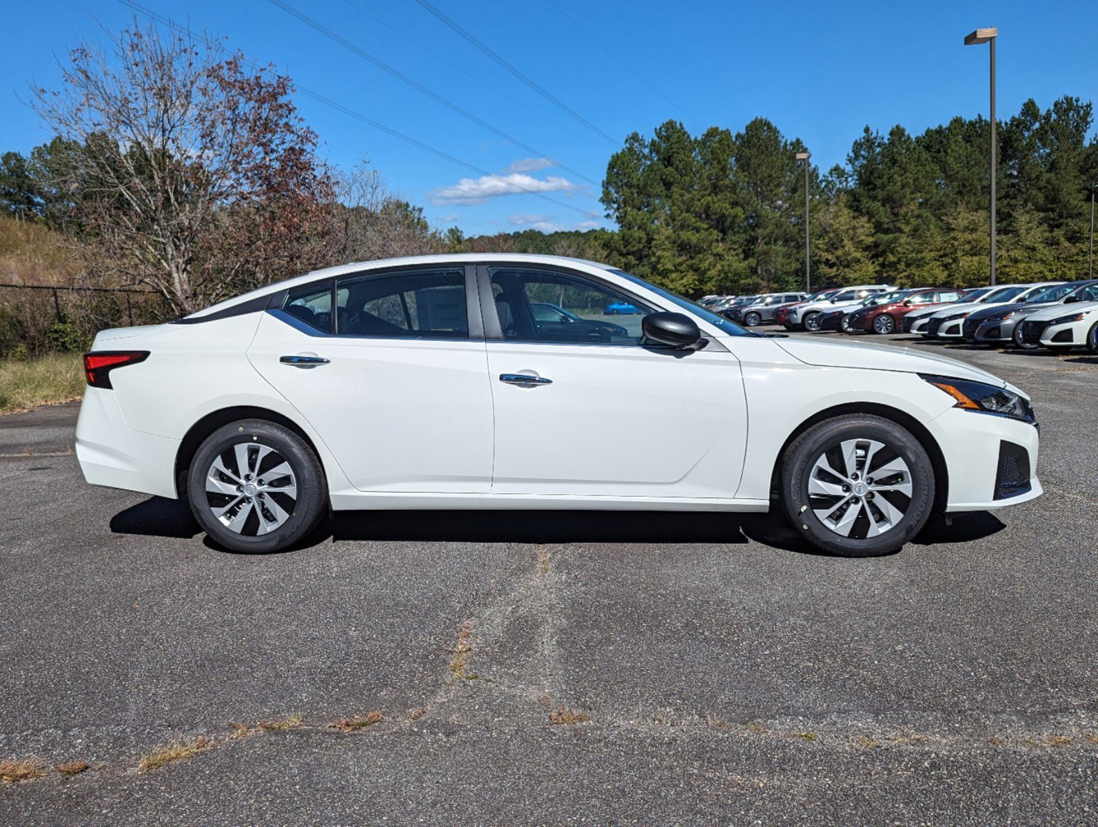2025 Nissan Altima 2.5 S photo 2