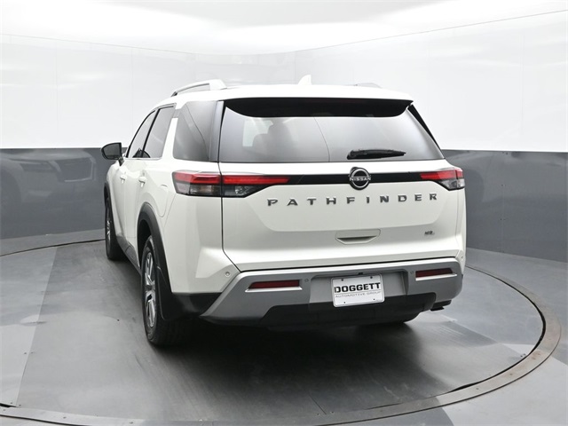 2022 Nissan Pathfinder SL photo 7
