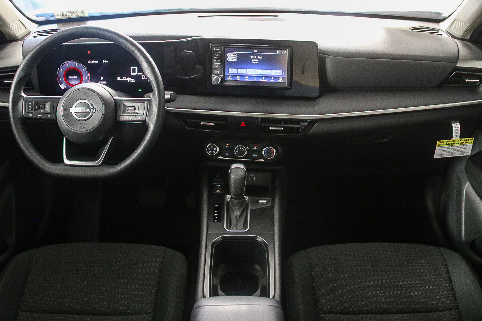 2025 Nissan Kicks S photo 13