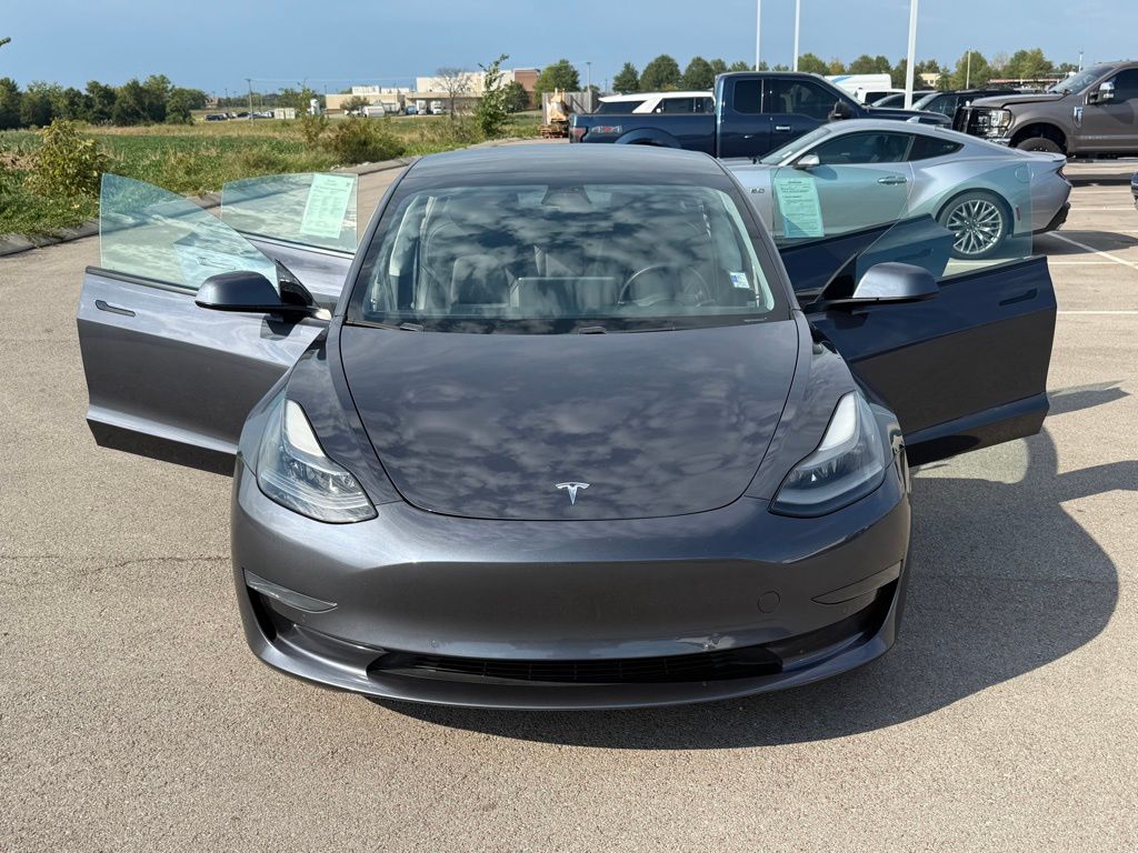 2021 Tesla Model 3 Standard Range Plus photo 19