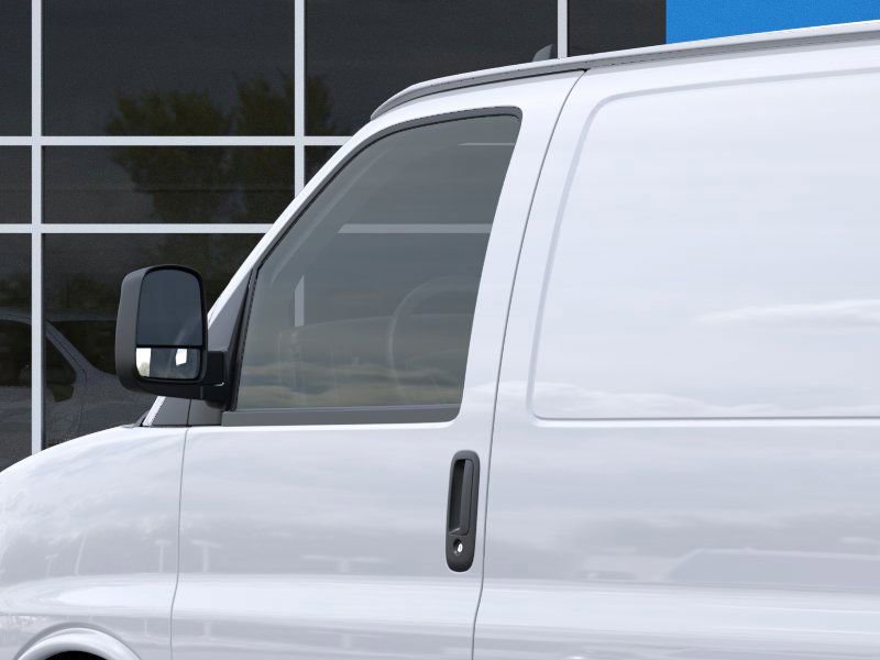 2025 Chevrolet Express Cargo 3500 photo 11