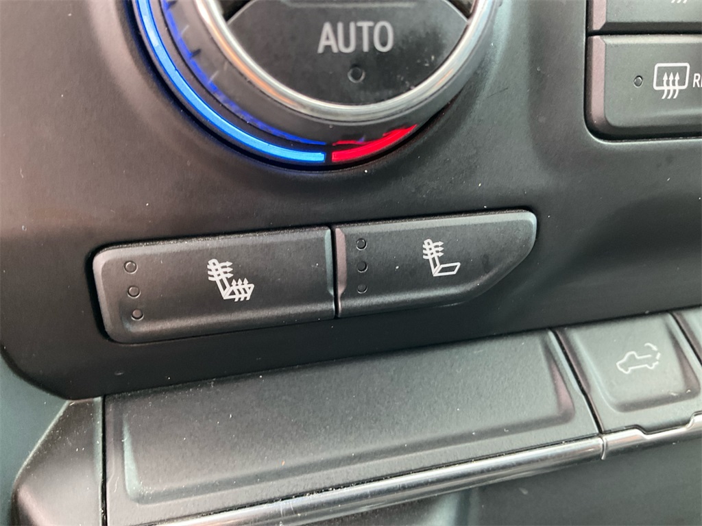 2022 Chevrolet Silverado 2500HD LT photo 21