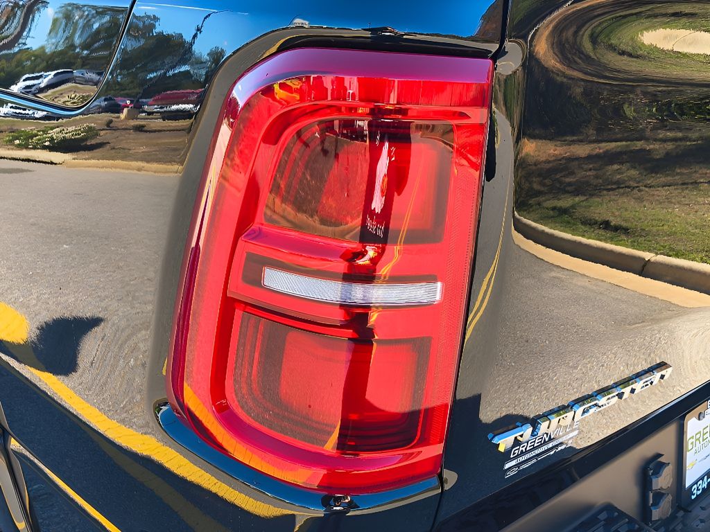 2026 Ram 1500 photo 4