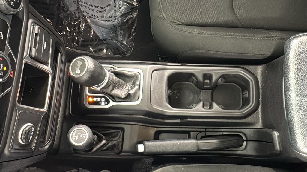 2021 Jeep Wrangler Unlimited Sport photo 30