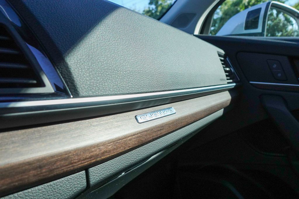 2025 Audi Q5 45 S line Premium Plus photo 27