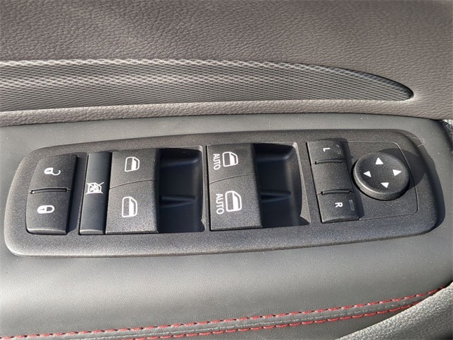 2025 Dodge Durango R/T Plus photo 12