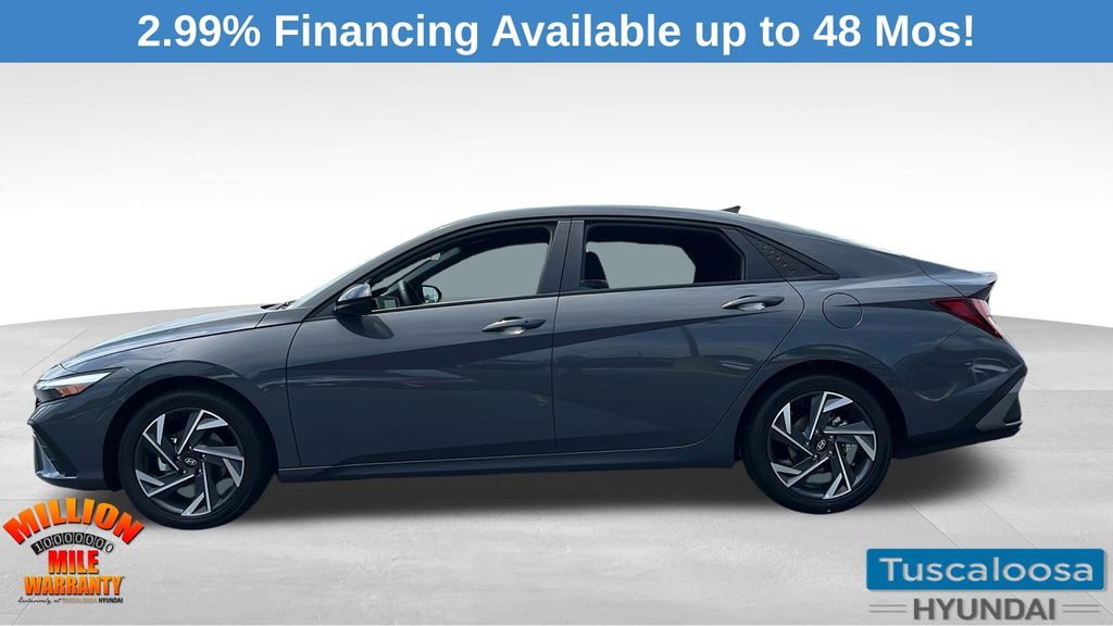 2025 Hyundai Elantra SEL Sport photo 4
