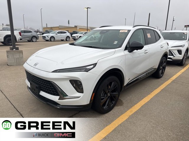 2025 Buick Envision Sport Touring's photo