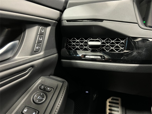 2025 Honda Accord Hybrid Sport-L photo 16