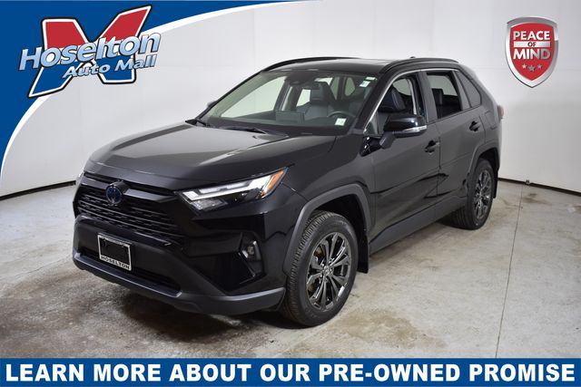 2022 Toyota RAV4 XLE Premium's photo