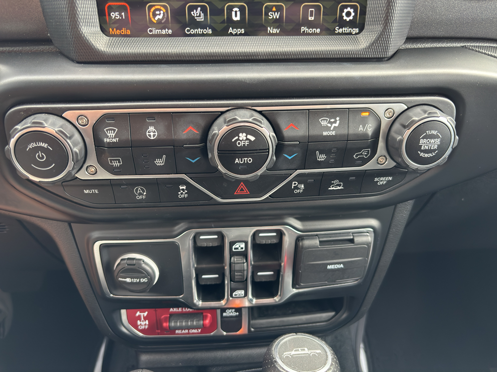 2023 Jeep Gladiator Mojave photo 29