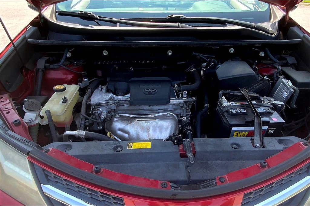 2013 Toyota RAV4 Limited photo 9