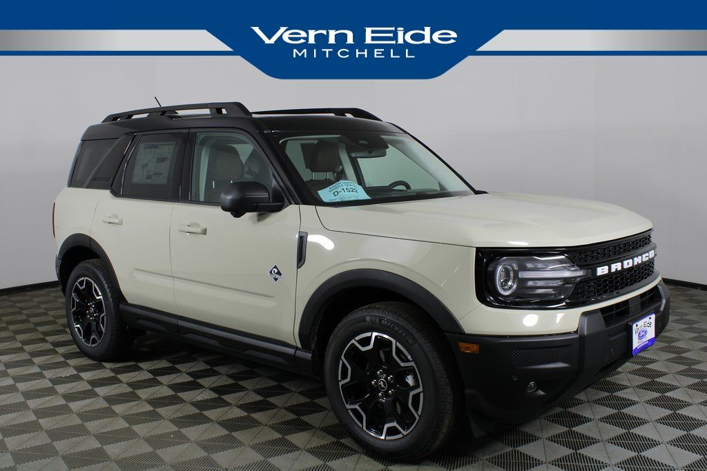 2025 Ford Bronco Sport Outer Banks's photo