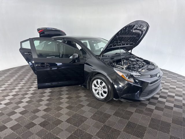 2024 Toyota Corolla LE photo 12