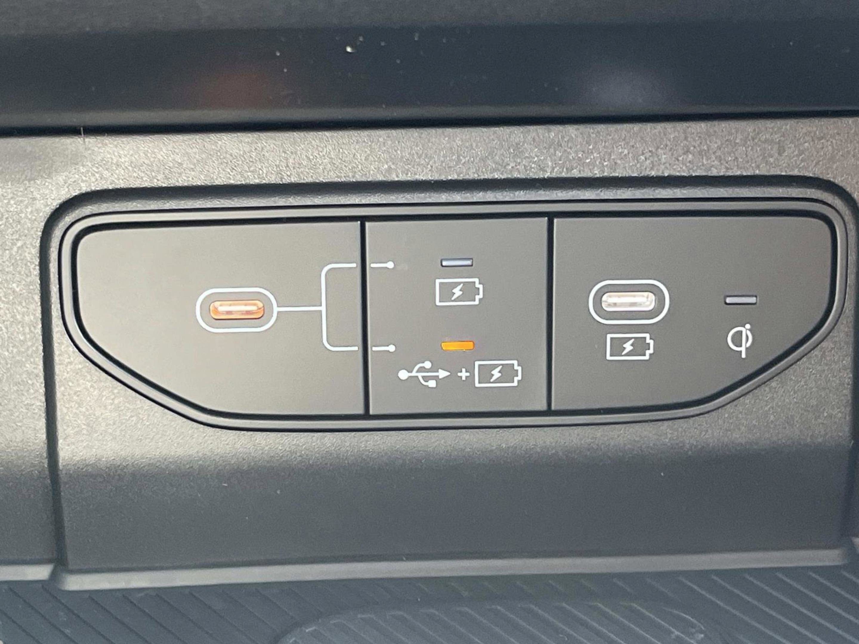 2026 Kia Sportage X-Line photo 27