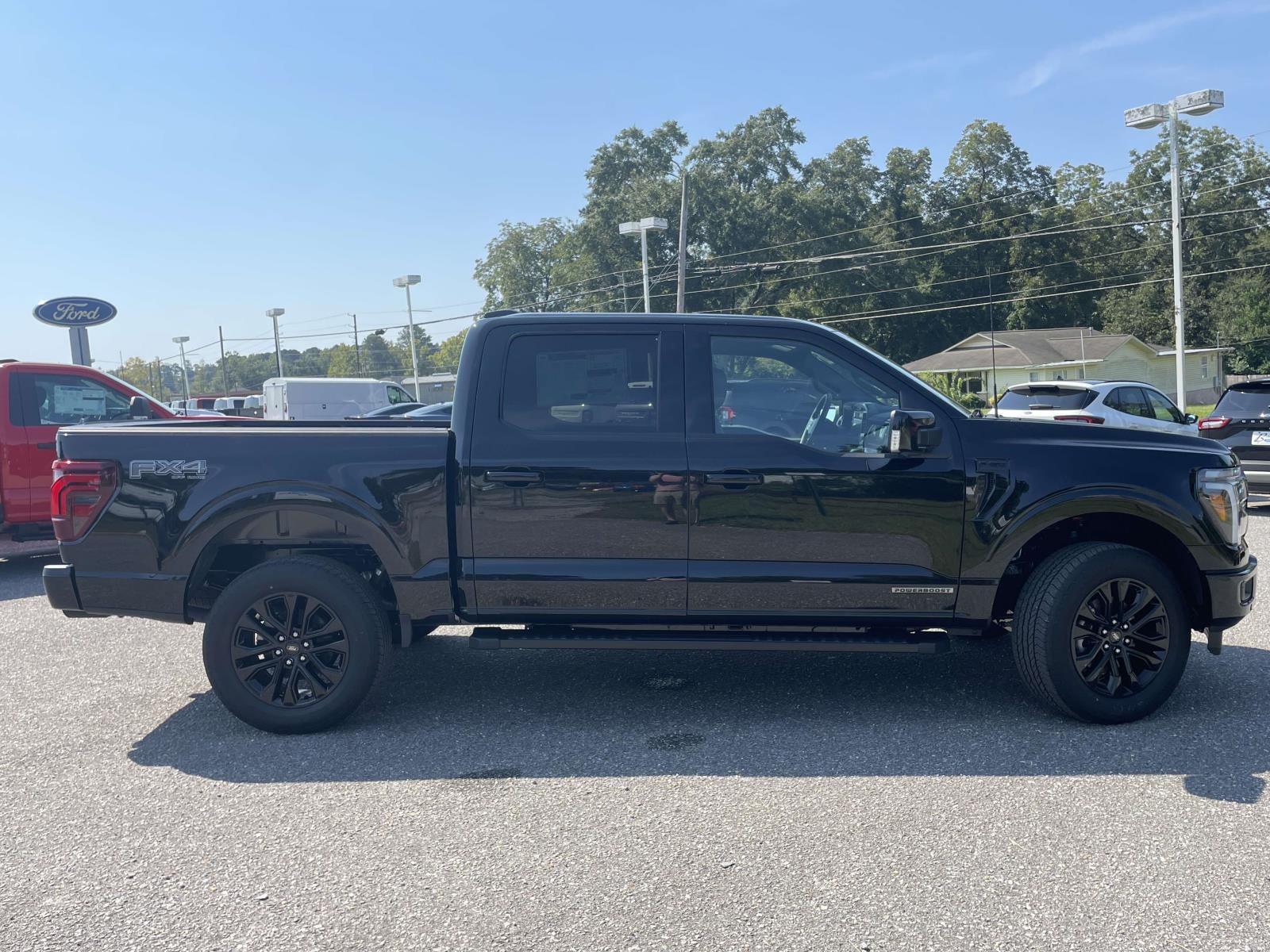 2025 Ford F-150 Lariat photo 2