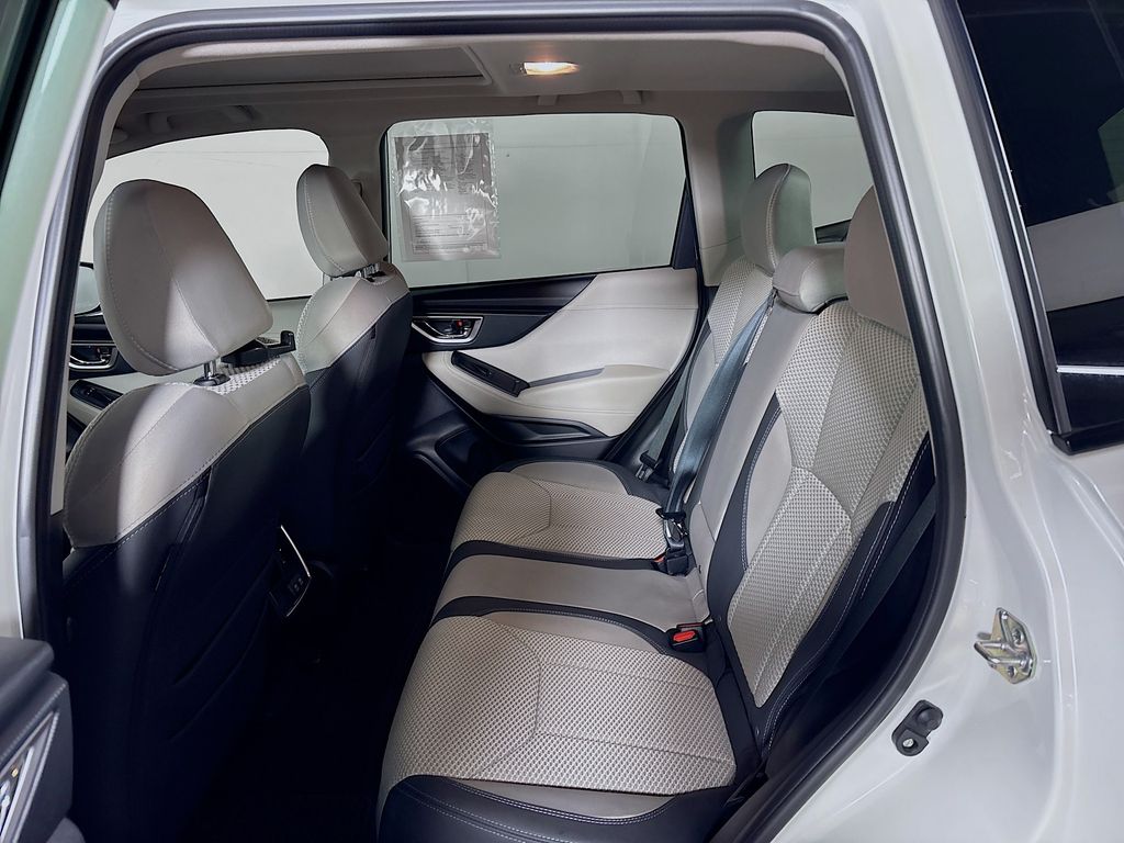 2021 Subaru Forester Premium photo 20