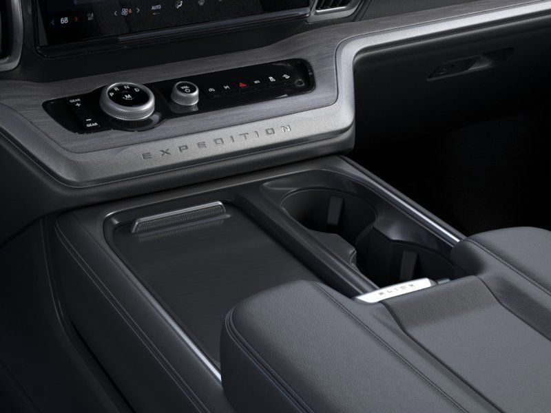 2025 Ford Expedition MAX Platinum photo 11