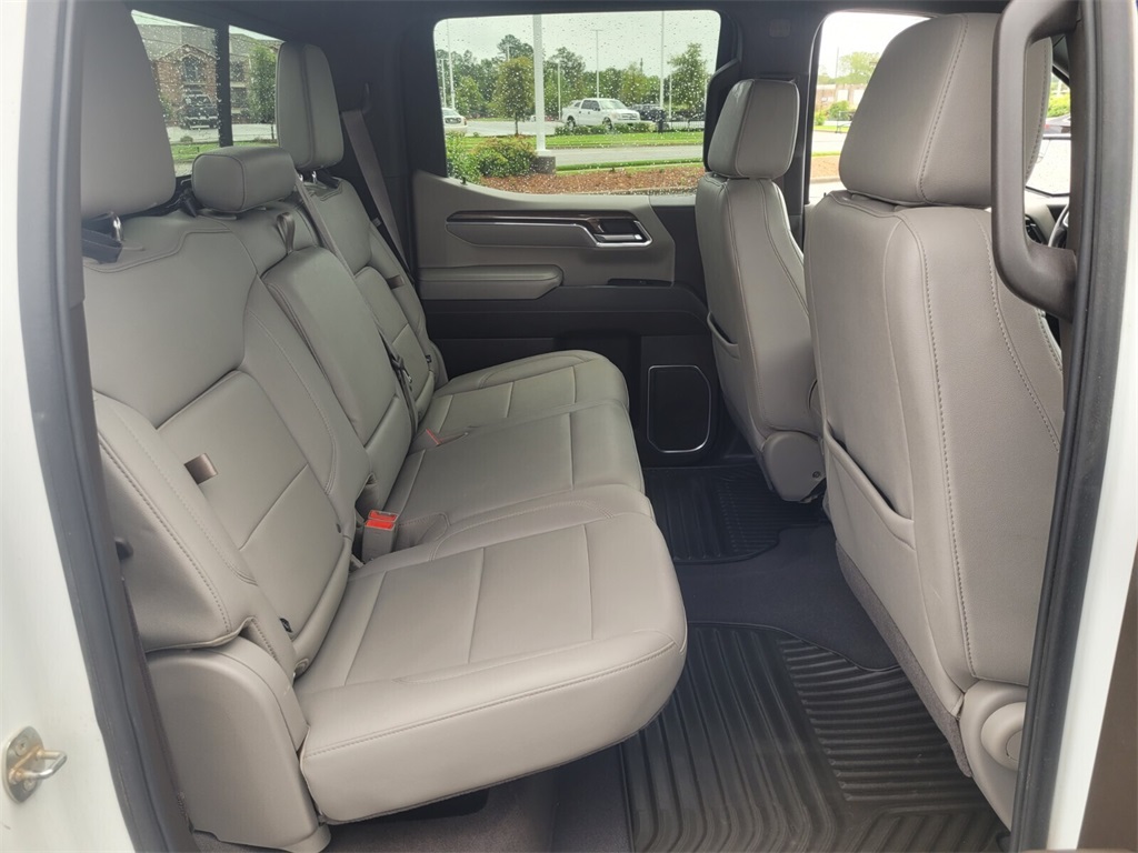 2024 Chevrolet Silverado 1500 LT photo 11