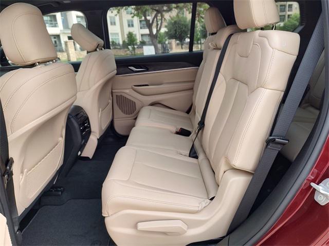 2025 Jeep Grand Cherokee Limited photo 26