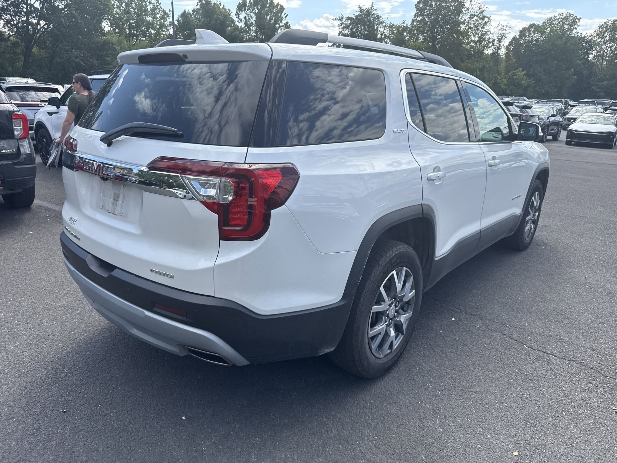 2023 Gmc Acadia SLT photo 10