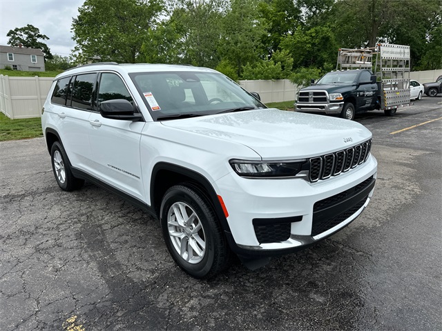 2024 Jeep Grand Cherokee Laredo photo 4