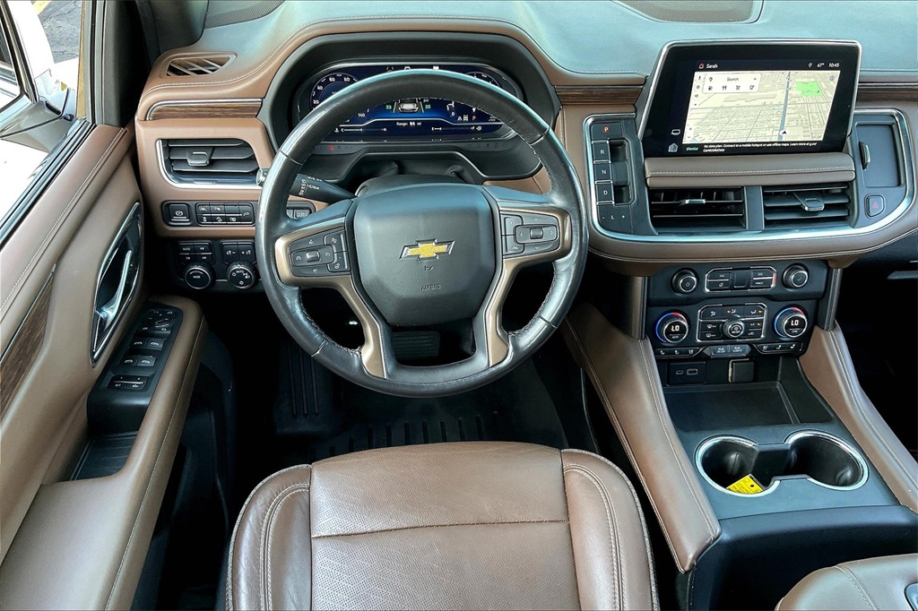 2022 Chevrolet Suburban High Country photo 4