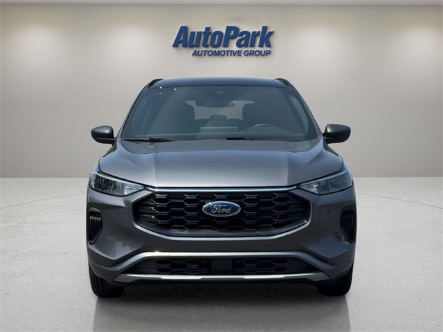 2024 Ford Escape ST-Line photo 2