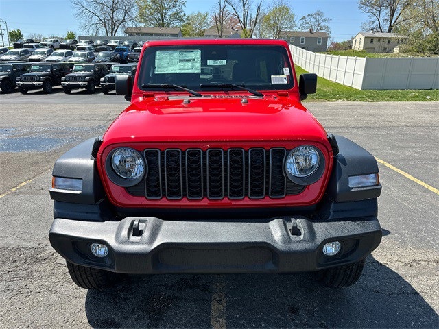 2025 Jeep Wrangler Sport S photo 3