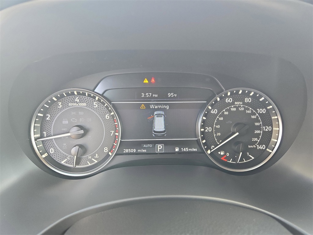 2024 Nissan Armada SL photo 9