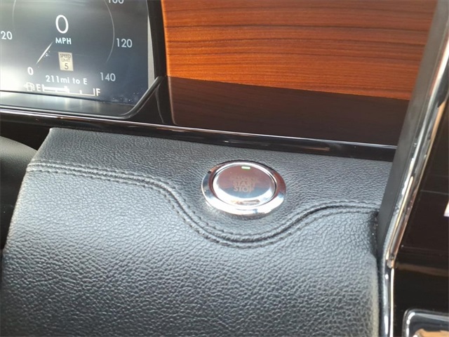 2024 Lincoln Navigator Premiere photo 25