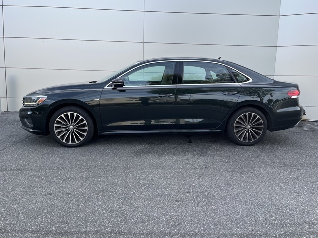 2022 Volkswagen Passat 2.0T Limited photo 12