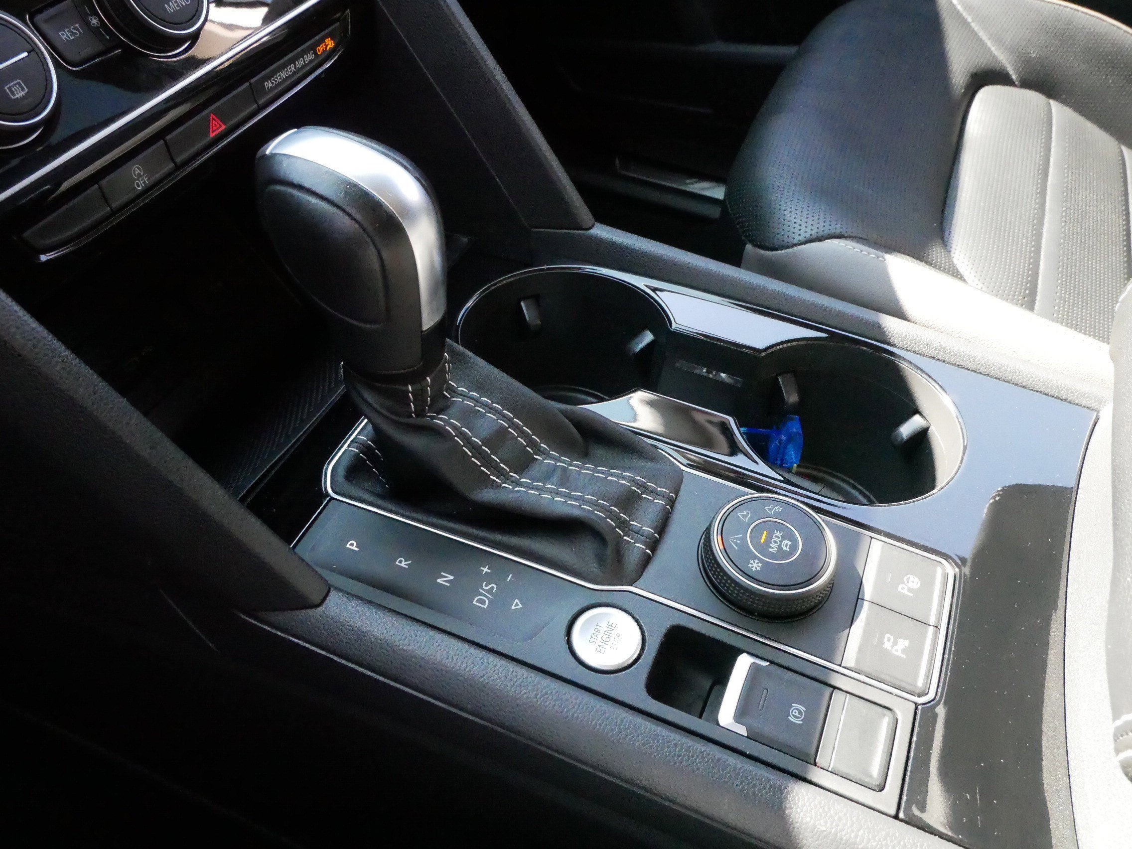 2021 Volkswagen Atlas V6 SEL Premium R-Line photo 23
