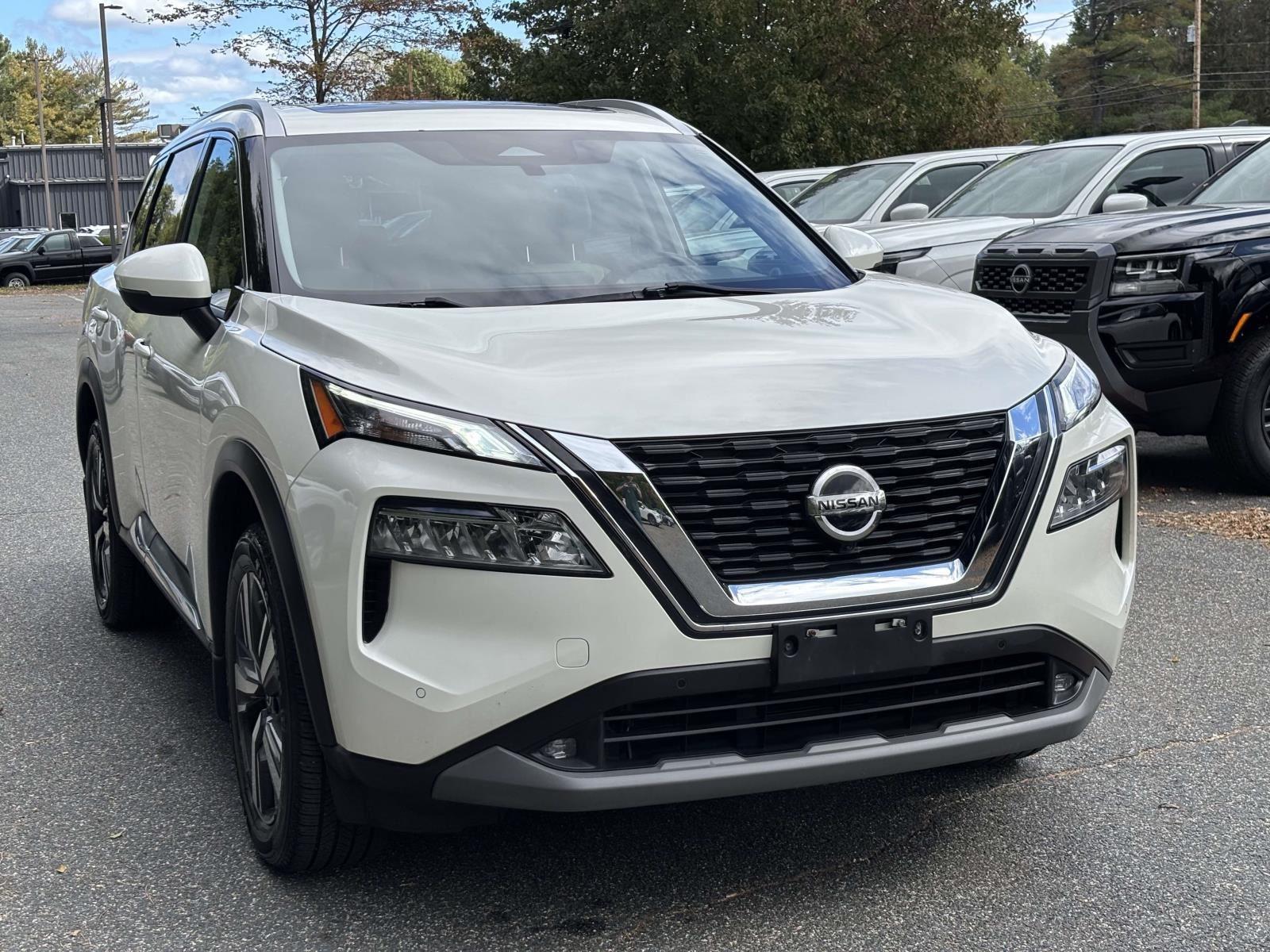 2021 Nissan Rogue SL photo 2