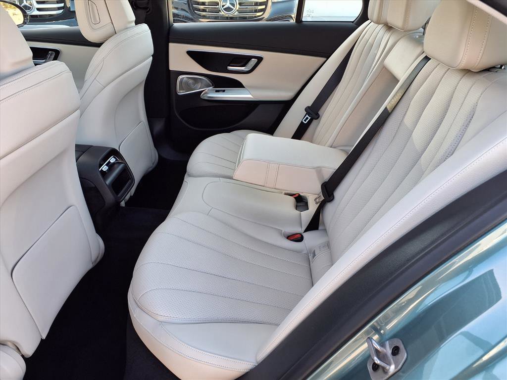 2026 Mercedes Benz E 350 4MATIC photo 17