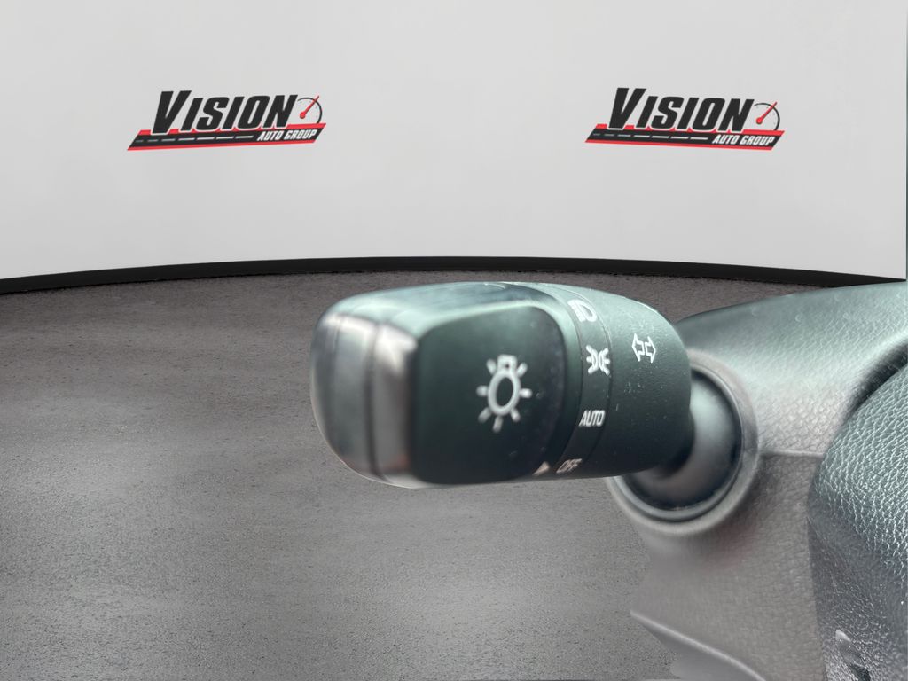 2020 Hyundai Elantra Value Edition photo 21
