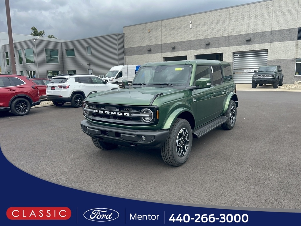 2025 Ford Bronco 4-Door Outer Banks's photo