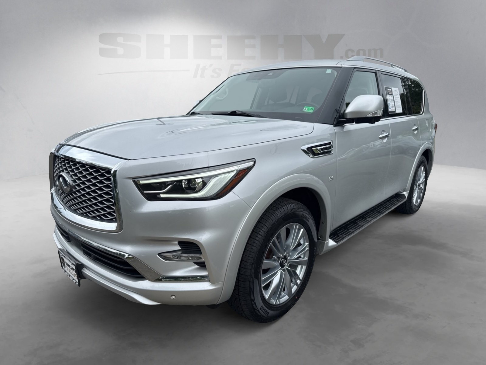 2019 Infiniti QX80 Luxe photo 15