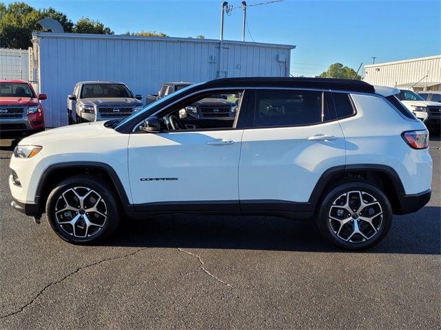 2025 Jeep Compass Limited photo 4