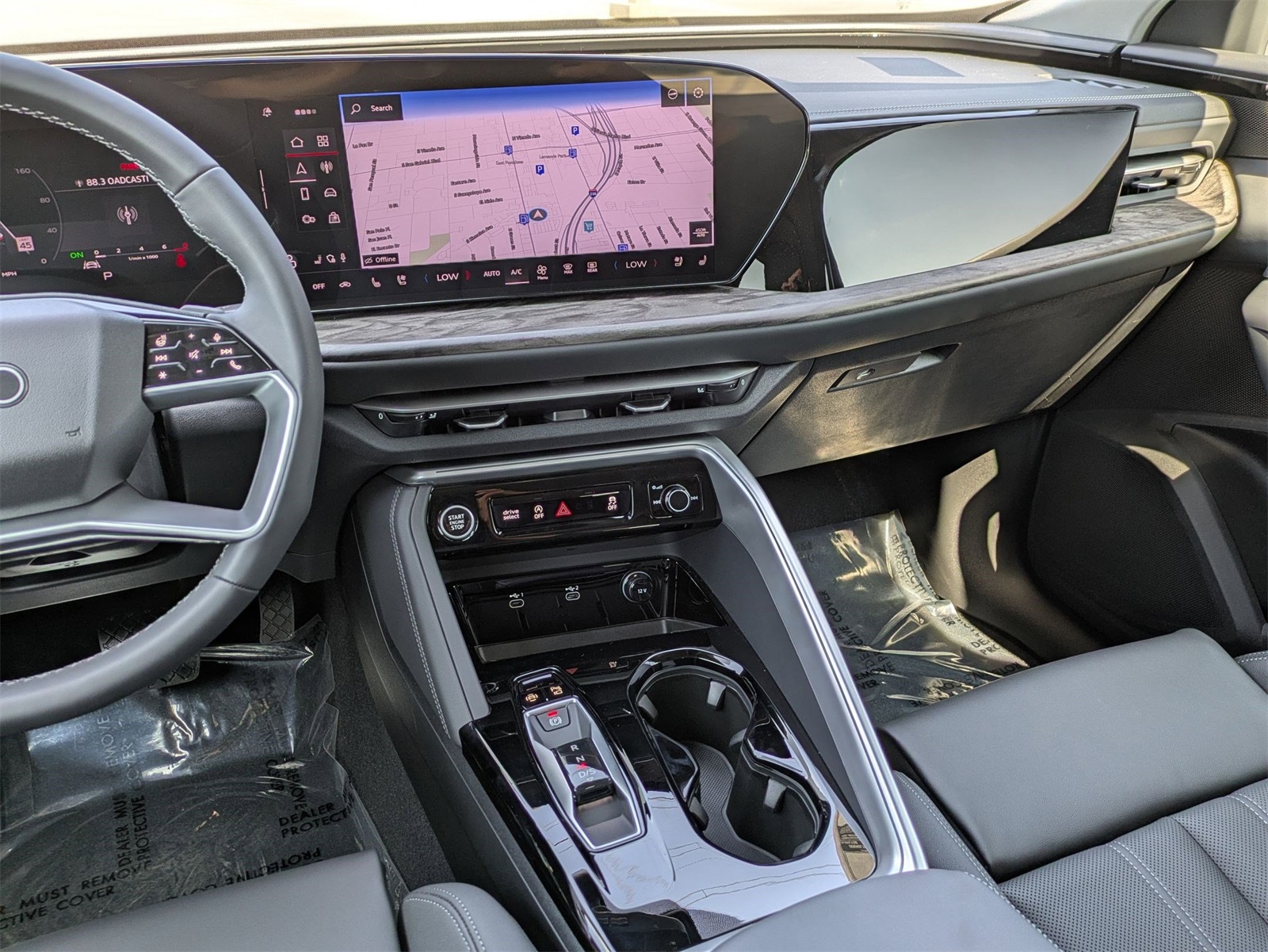 2025 Audi Q5 2.0T Premium Plus photo 4