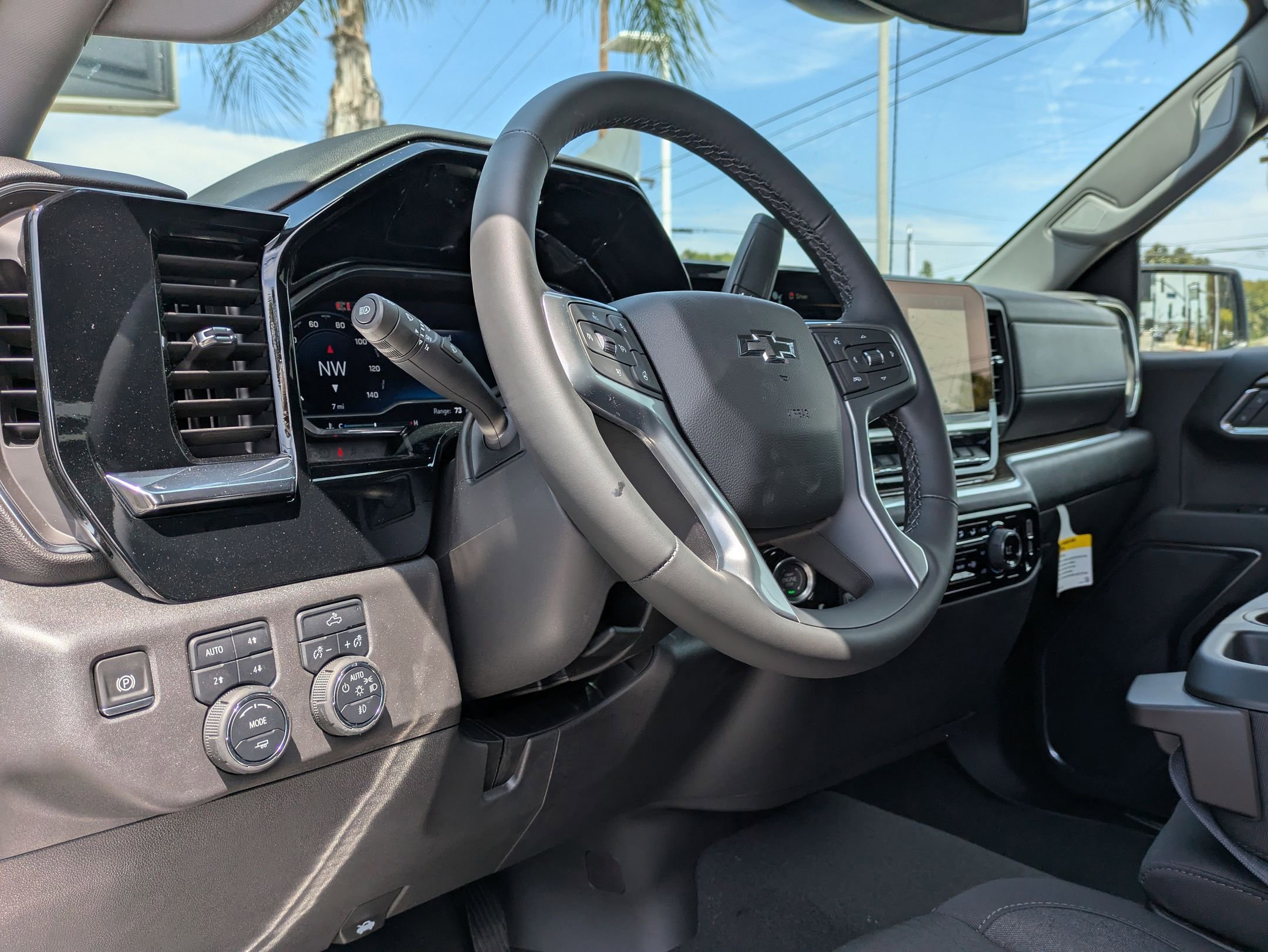 2025 Chevrolet Silverado RST photo 10