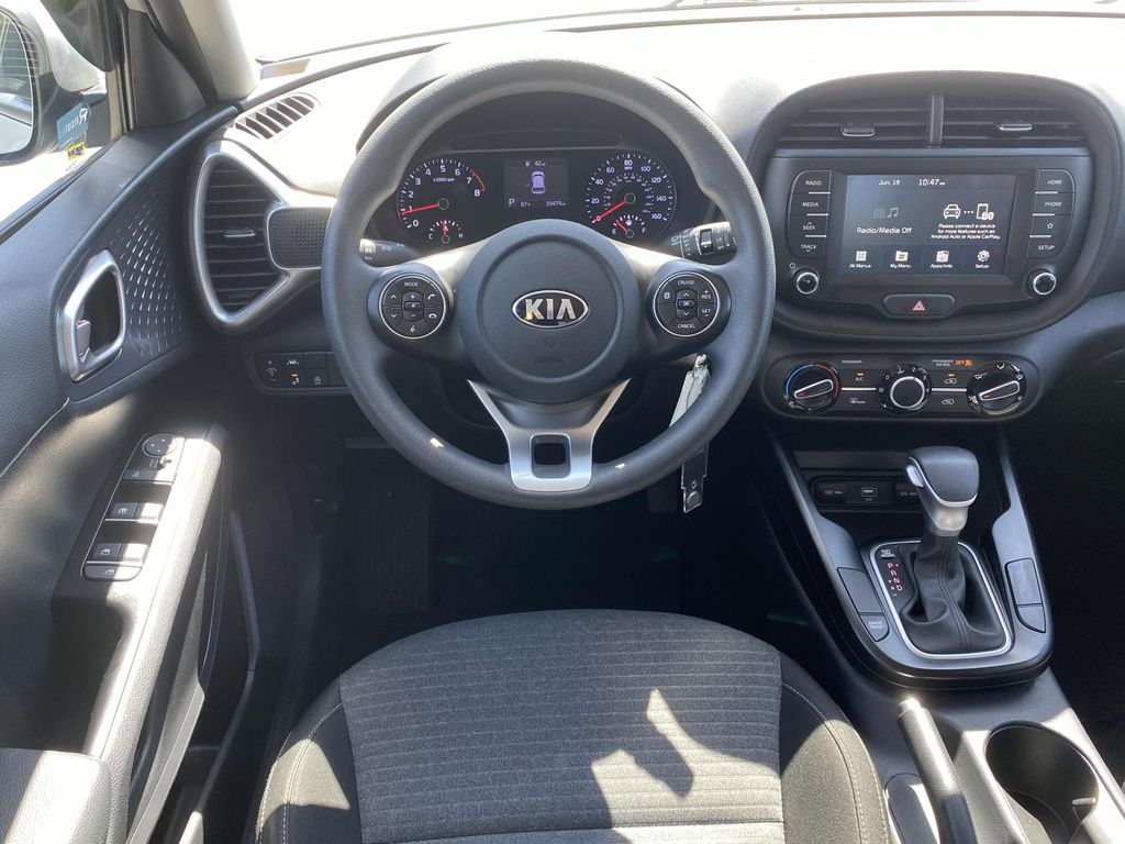 2021 Kia Soul S photo 11