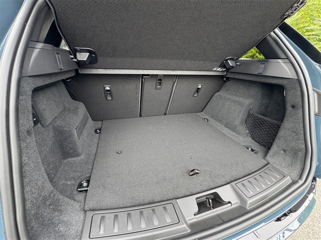 2026 Land Rover Range Rover Evoque S photo 18