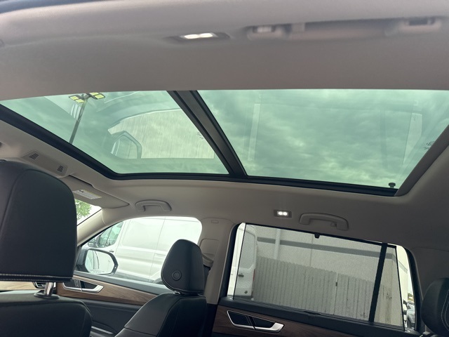 2026 Volkswagen Atlas SE Technology photo 14