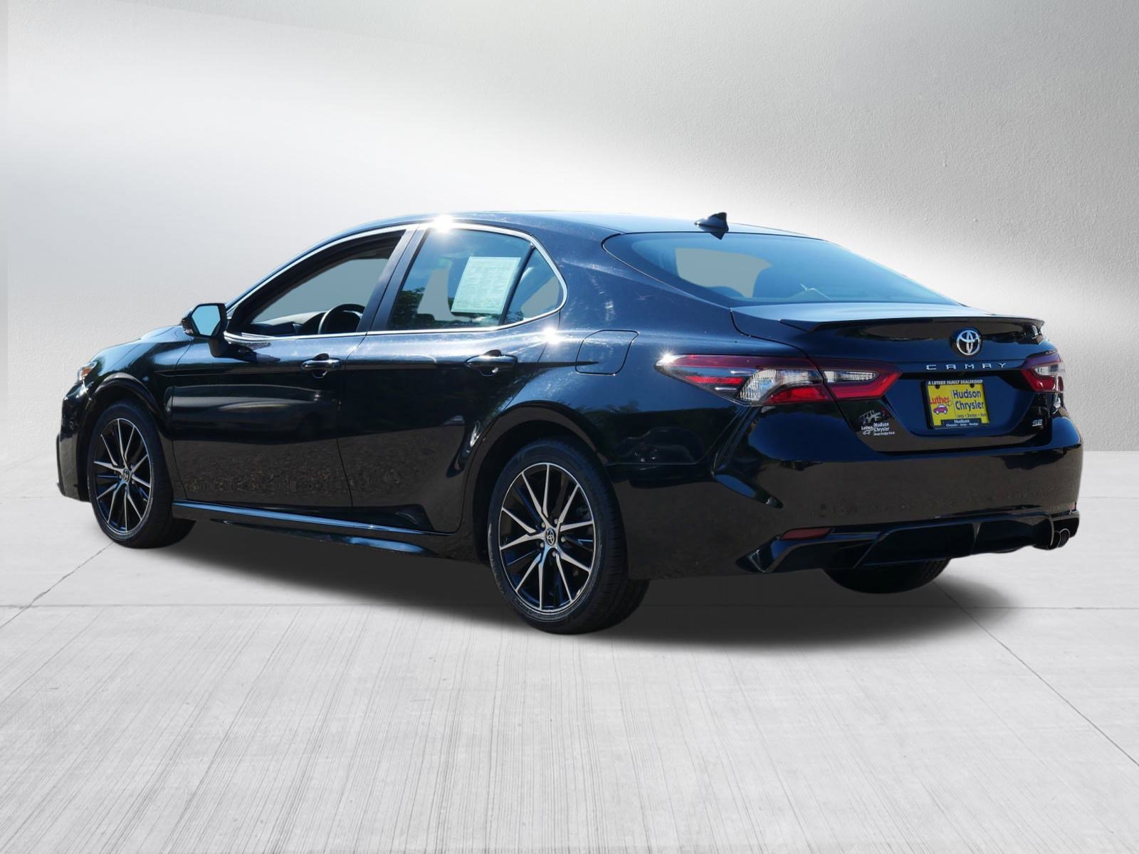2024 Toyota Camry SE photo 5