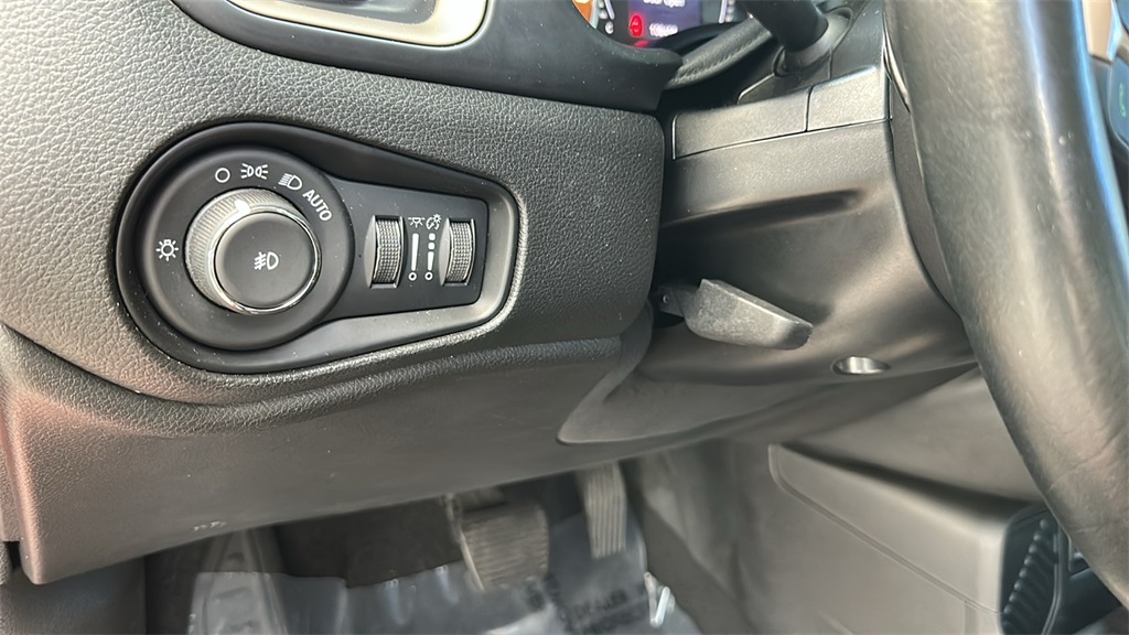 2017 Jeep Renegade Latitude North Edition photo 17