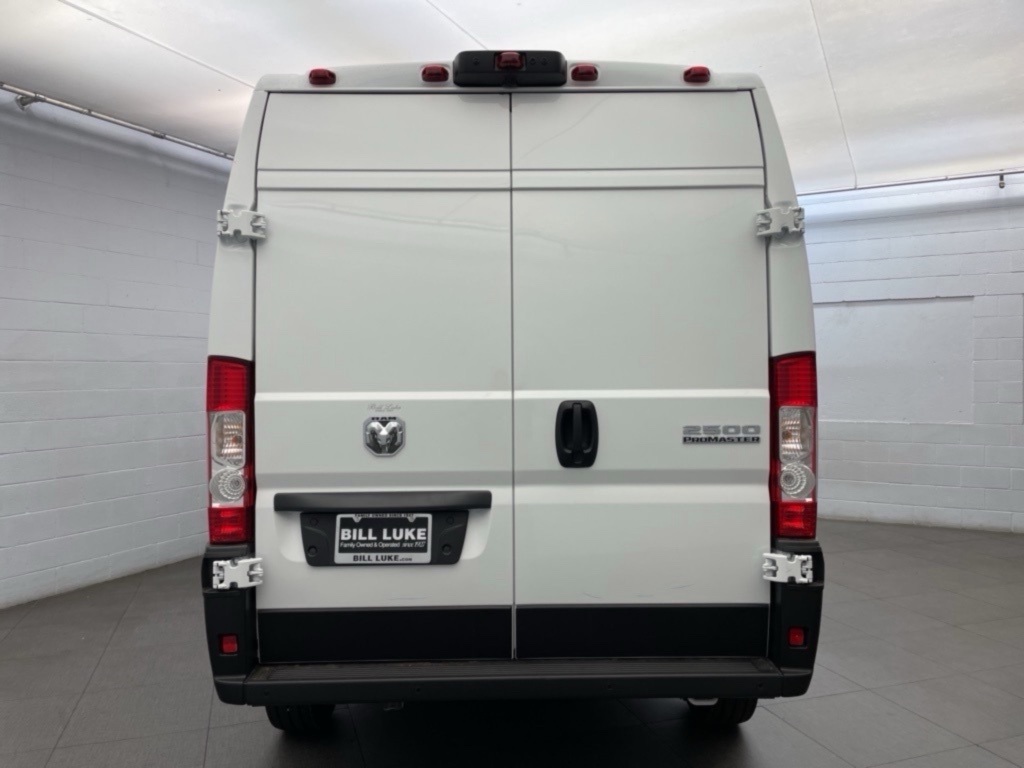 2026 Ram ProMaster 2500 photo 2
